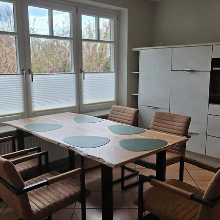Ferienhaus Inselhaus Im Grünen *